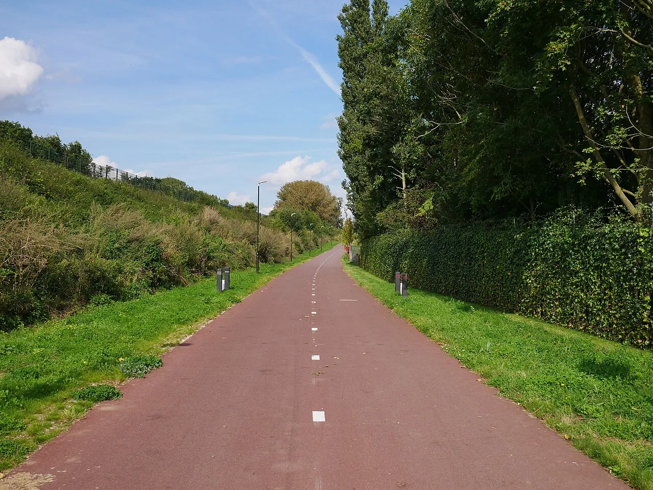 Een landelijke weg bij Katwijk in de gemeente Land van Cuijk, Noord-Brabant.