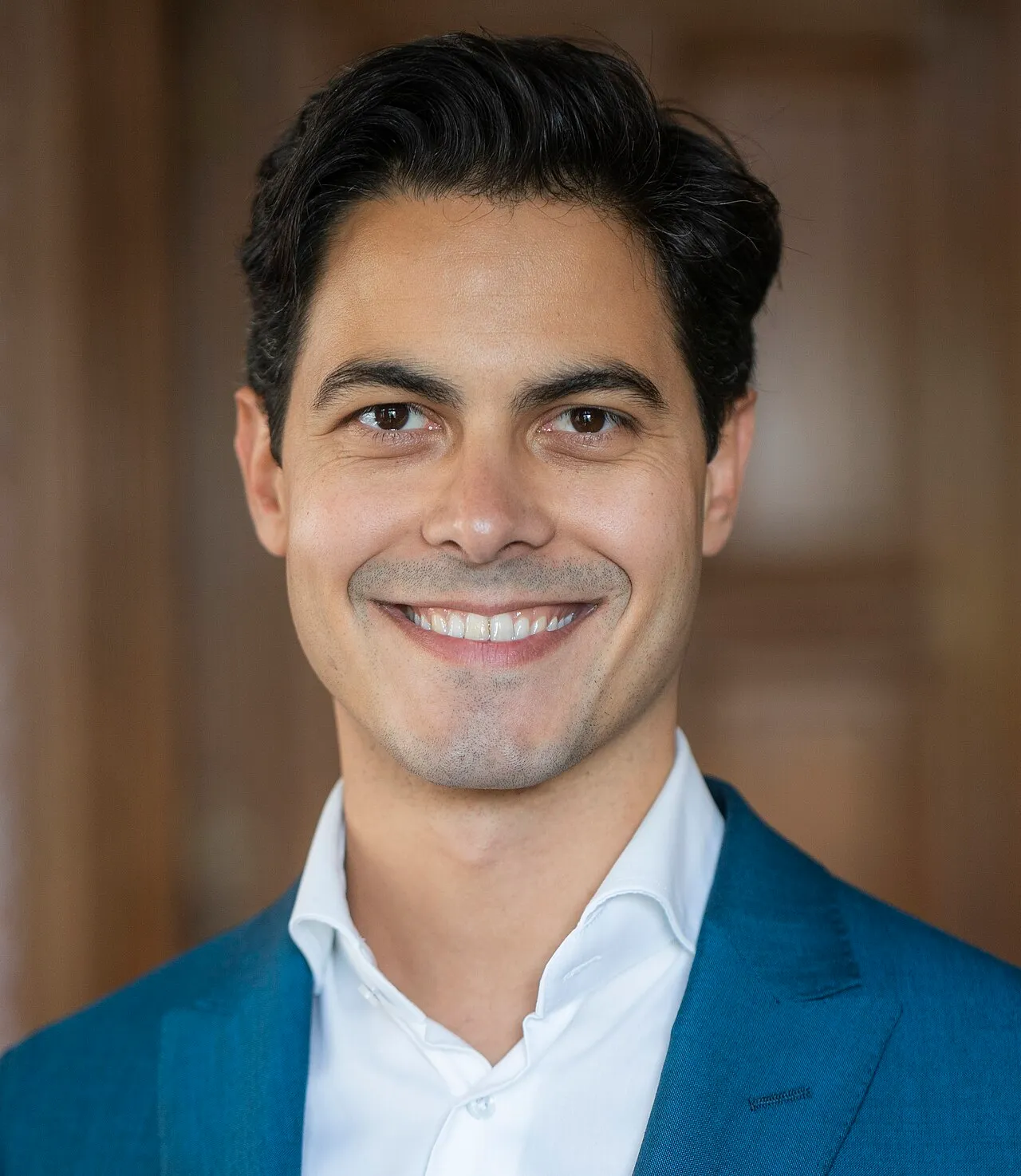 D66-fractievoorzitter en premier Rob Jetten tijdens een optreden.