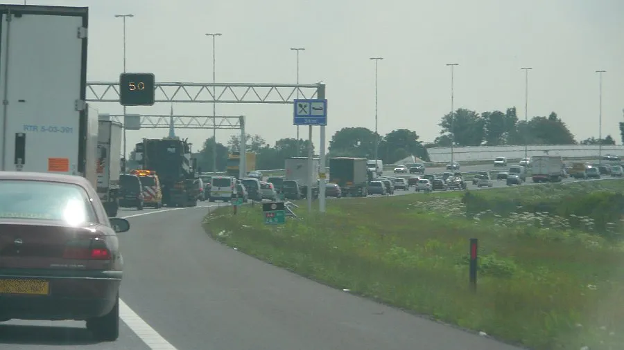 Dagelijkse file op de A4 bij Rijpwetering