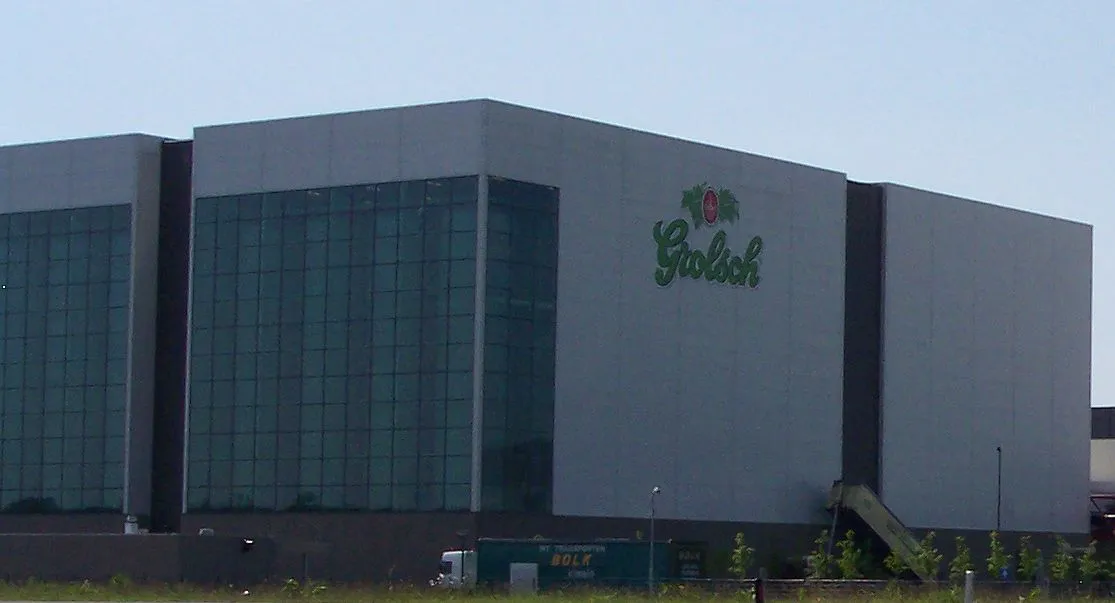 Het gebouw van de Grolsch-brouwerij in Boekelo, Enschede.