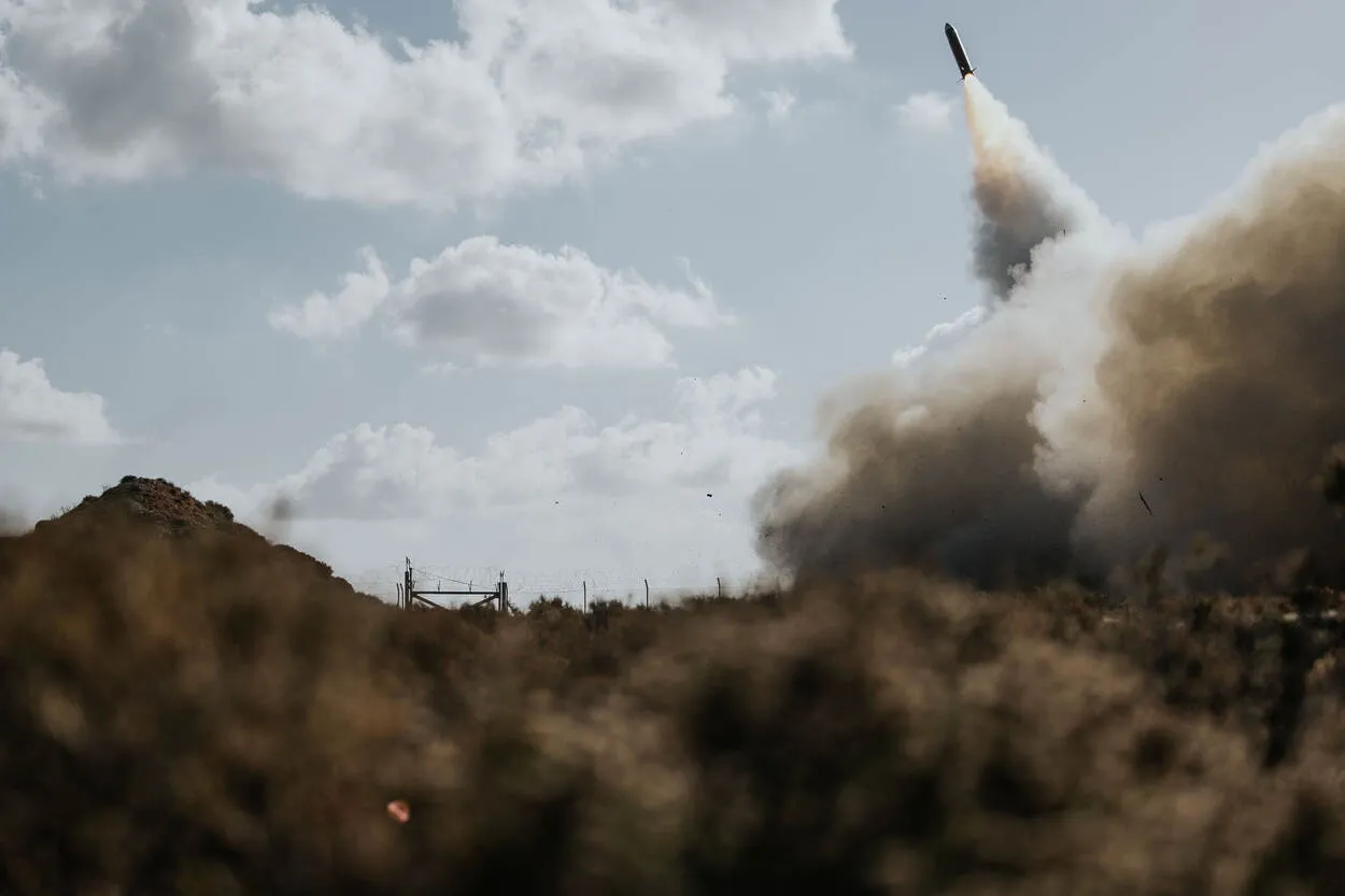 Een Nederlands Patriot-luchtverdedigingssysteem, hier opgesteld in Polen.